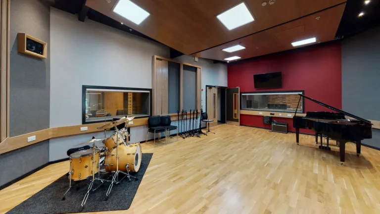 6vRu9x5gP3s-Photo_07